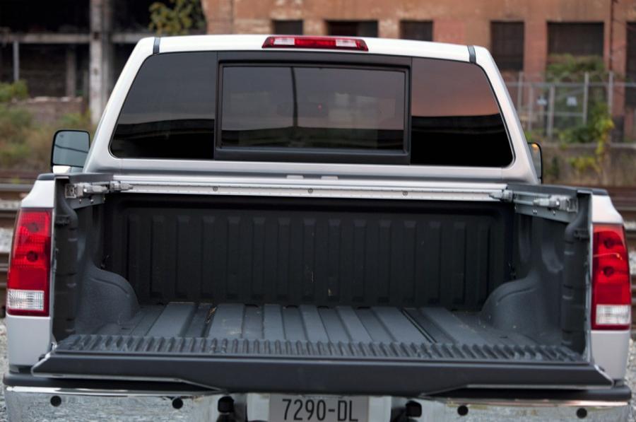  Nissan Titan 2012 года  (фото 18 из 26)